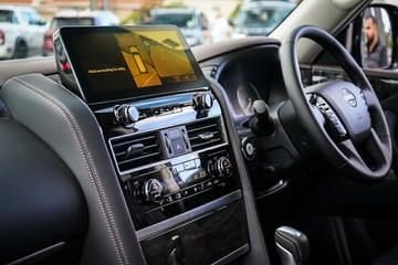 https://vehicle-cdn.autoleague.cloud/30739_3000920_24.jpg