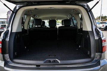 https://vehicle-cdn.autoleague.cloud/30739_3000920_9.jpg