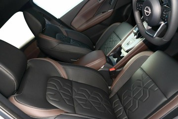 https://vehicle-cdn.autoleague.cloud/30739_3003275_10.jpg