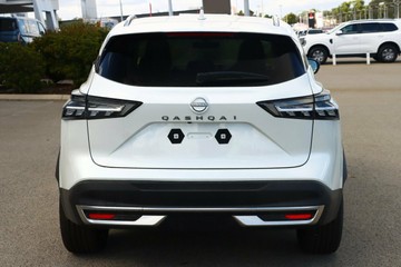 https://vehicle-cdn.autoleague.cloud/30739_3003275_18.jpg