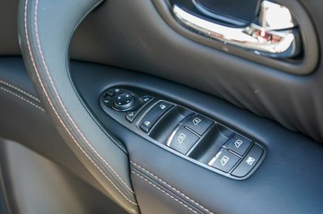https://vehicle-cdn.autoleague.cloud/30739_3017090_21.jpg