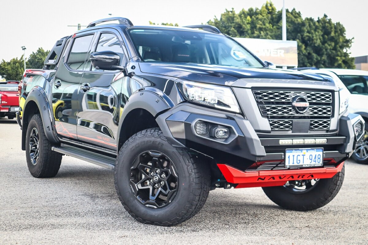 Nissan Navara image 1
