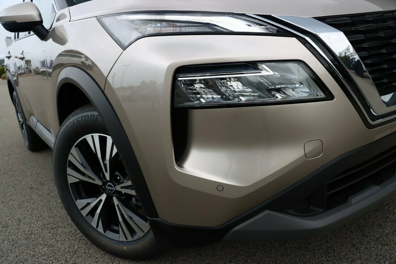 Nissan X-trail image 2