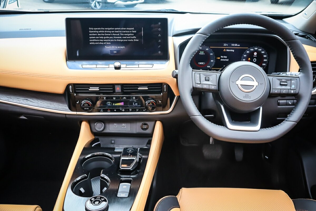 Nissan X-trail image 2