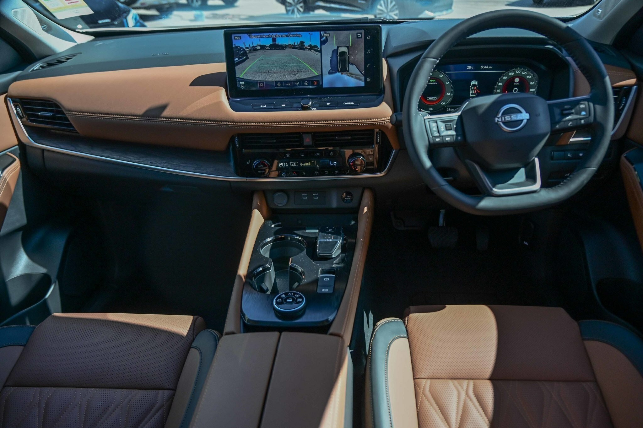 Nissan X-trail image 2