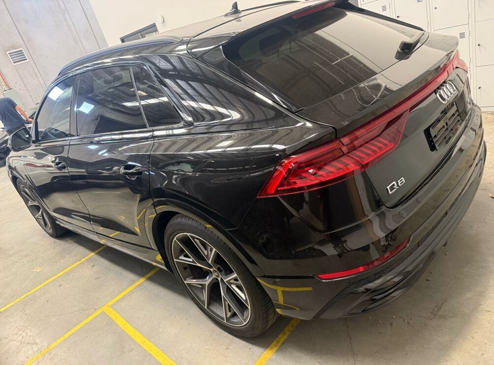 Audi Q8 image 2