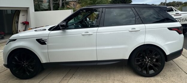 Land Rover Range Rover Sport image 4