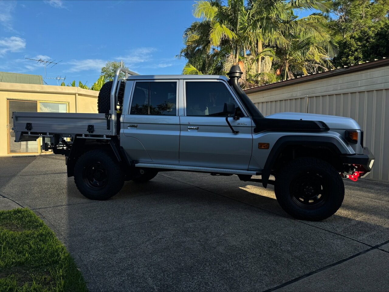 Toyota Landcruiser image 1