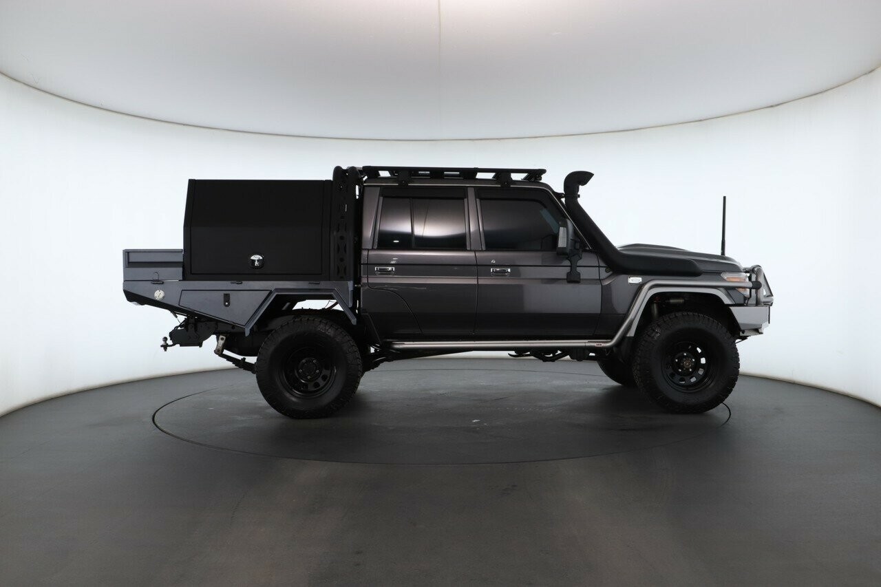 Toyota Landcruiser image 3