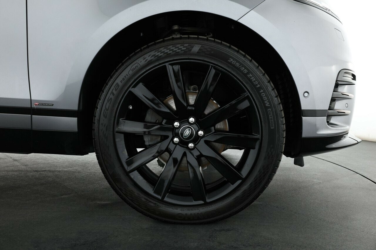 Land Rover Range Rover Velar image 4