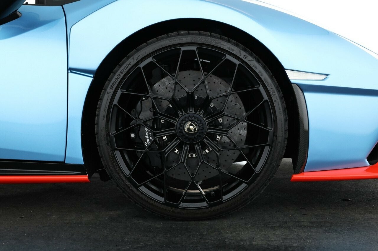 Lamborghini Huracan image 4
