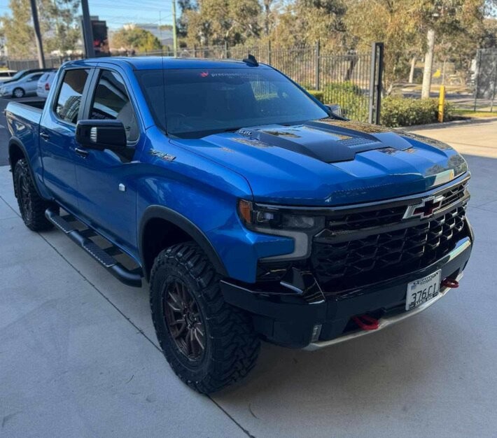 Chevrolet Silverado image 1