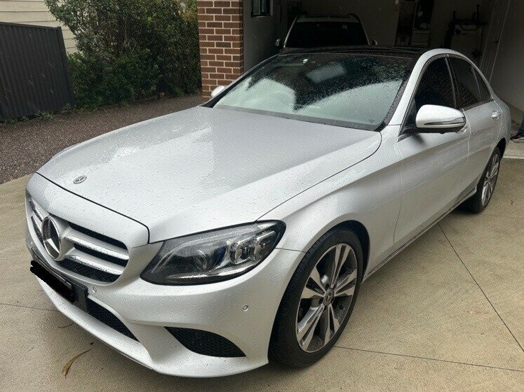 Mercedes Benz C-class image 2