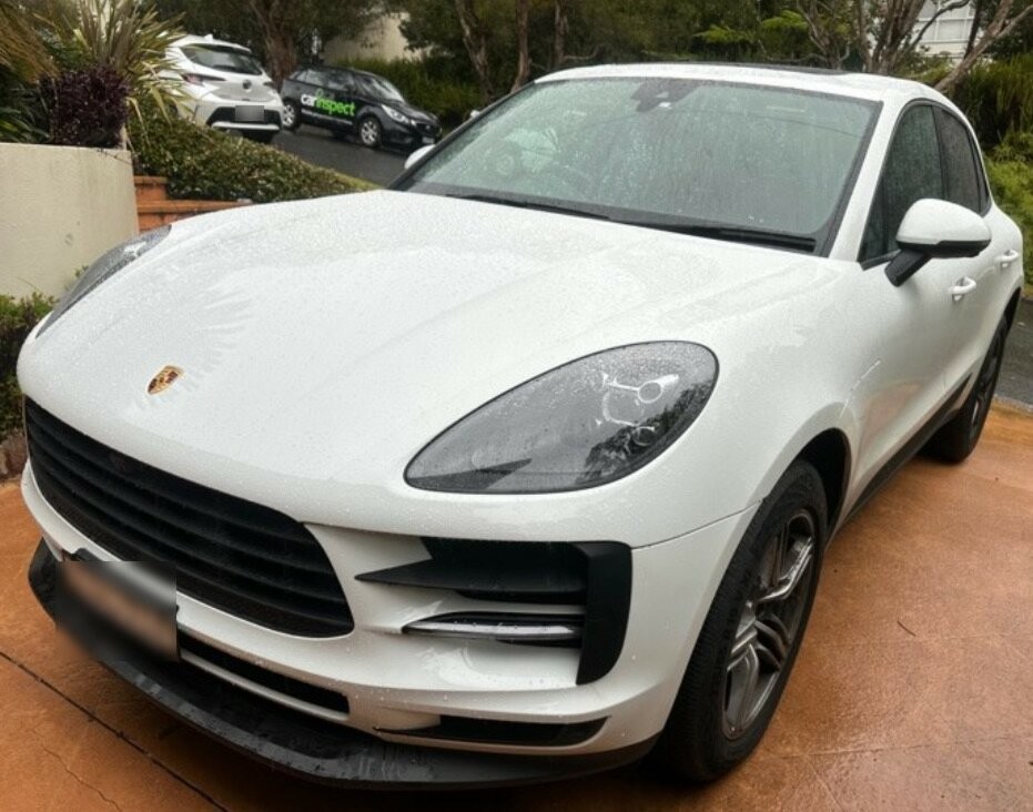 Porsche Macan image 2