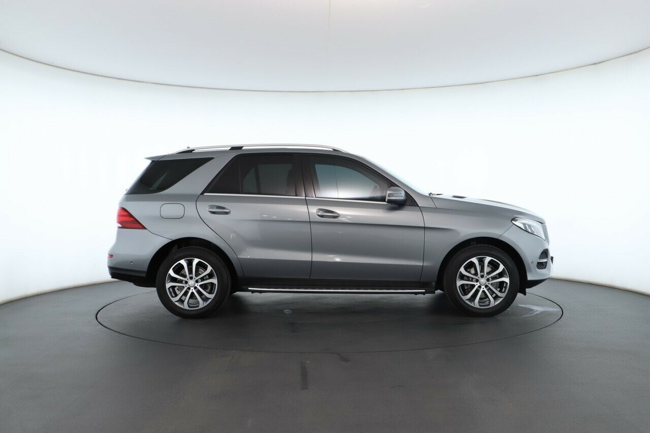 Mercedes Benz Gle-class image 2