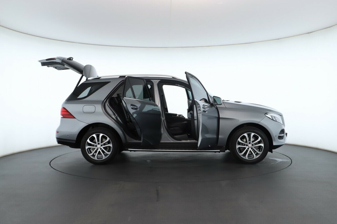 Mercedes Benz Gle-class image 3
