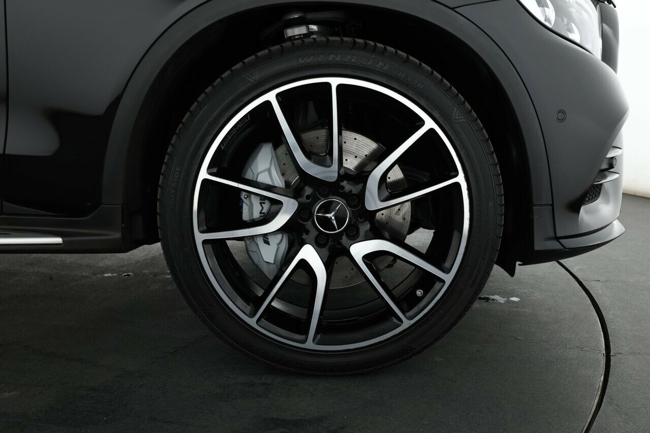 Mercedes Benz Glc-class image 4
