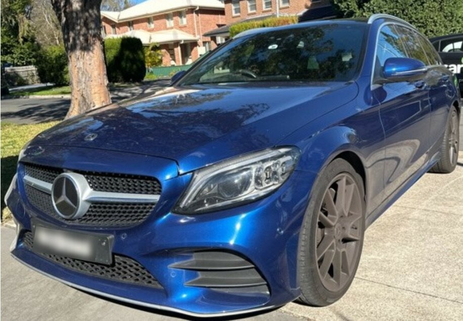 Mercedes Benz C-class image 2