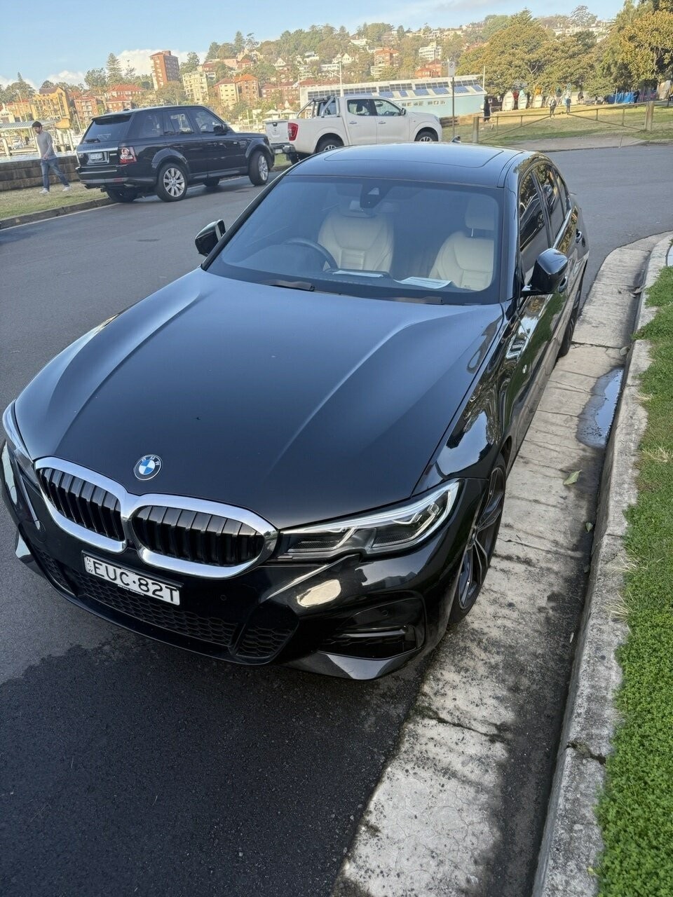 BMW 3 Series image 2