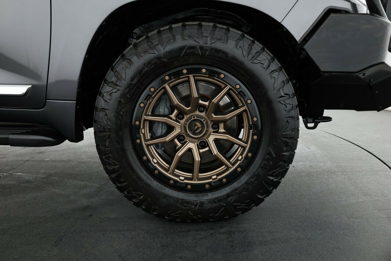 Toyota Landcruiser image 4