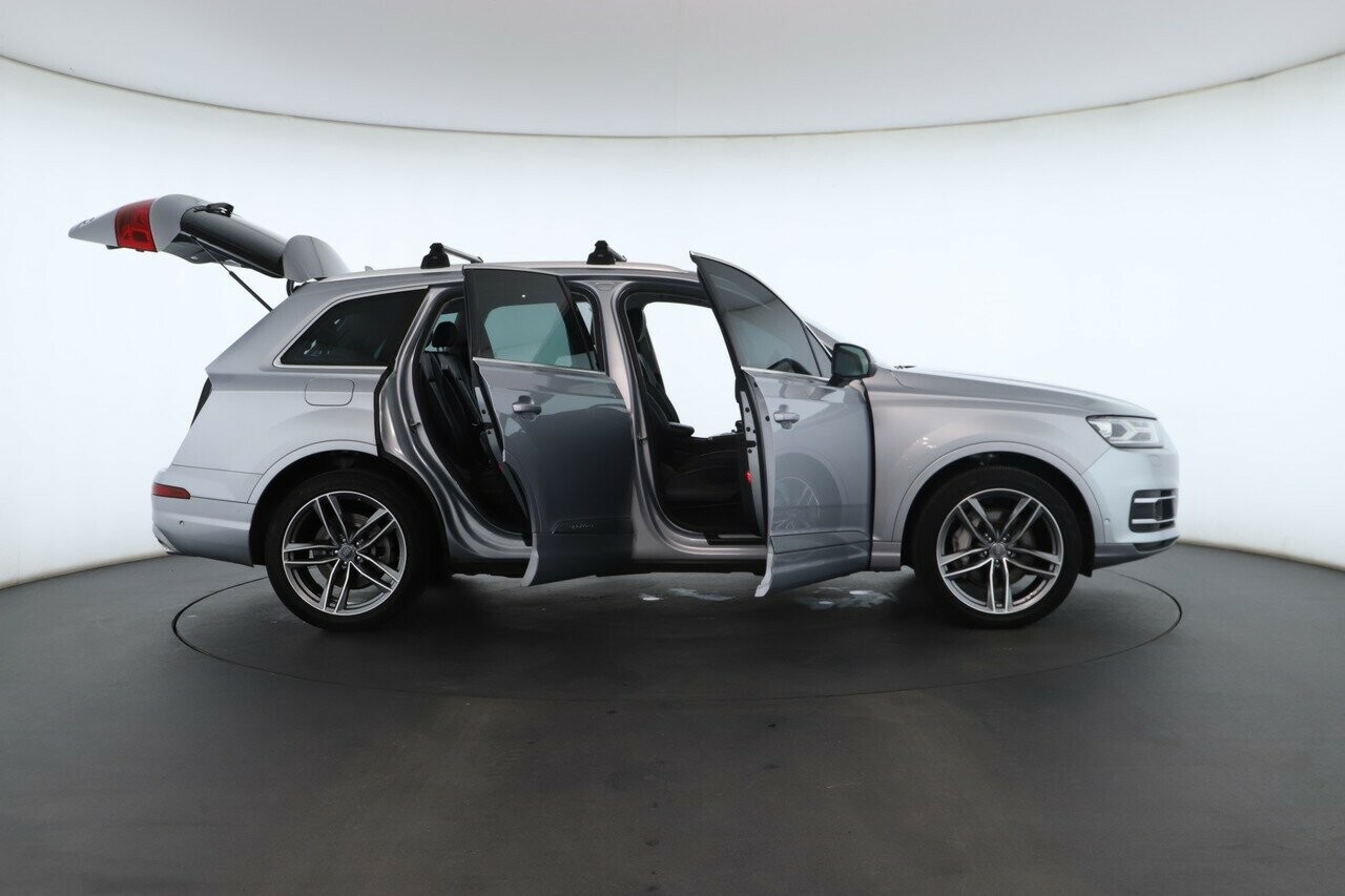 Audi Q7 image 2