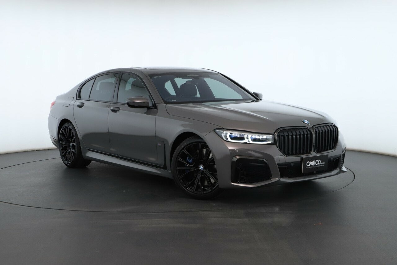 BMW 7 Series image 1