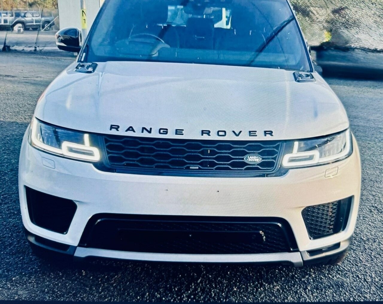 Land Rover Range Rover Sport image 3