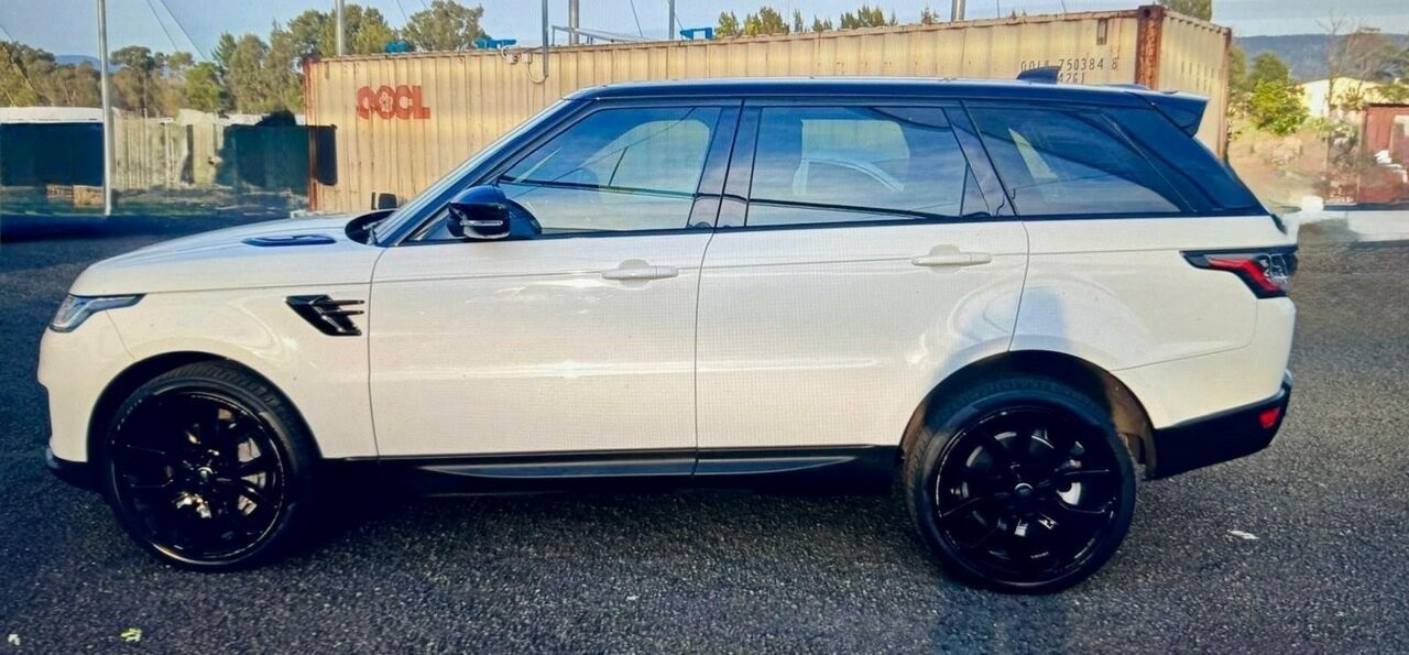 Land Rover Range Rover Sport image 4