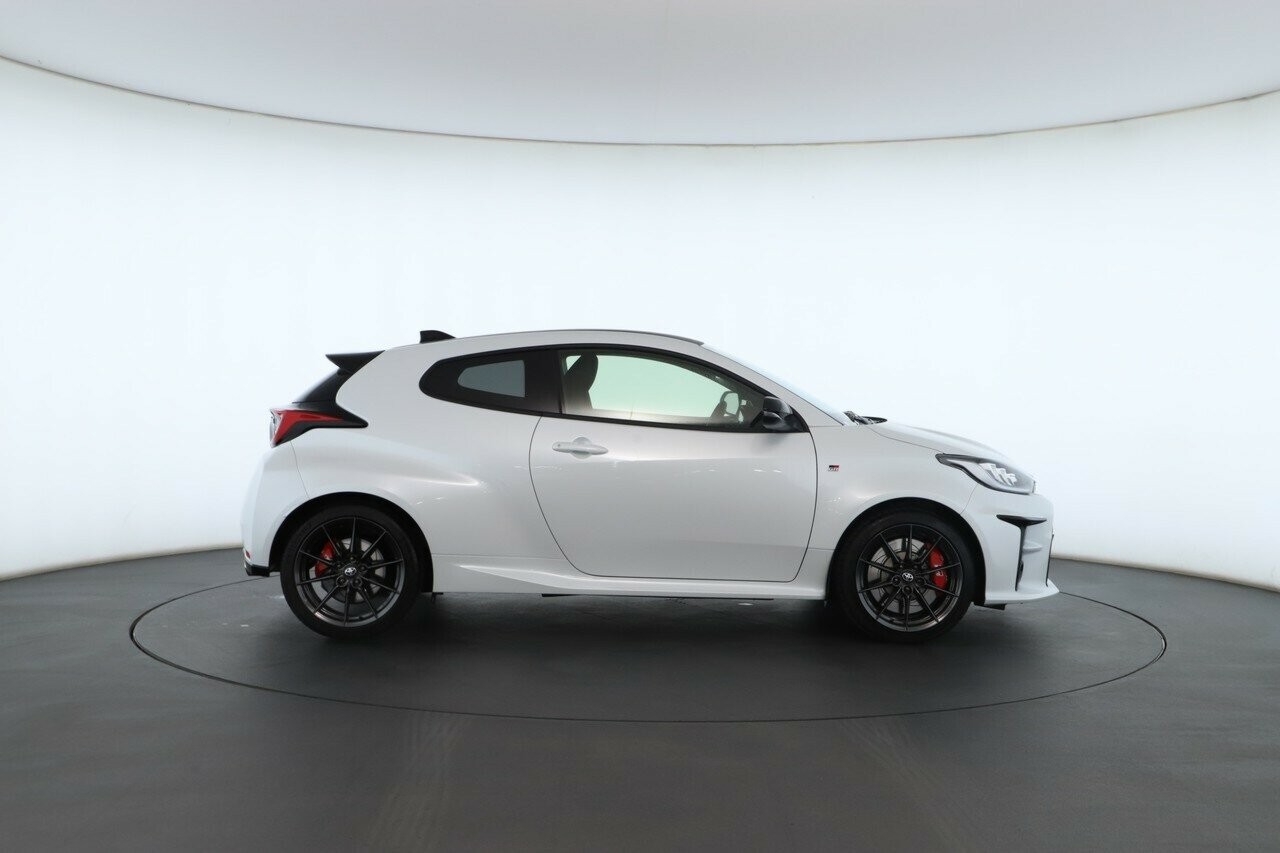 Toyota Yaris image 3