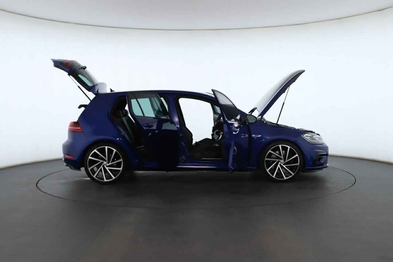 Volkswagen Golf image 3