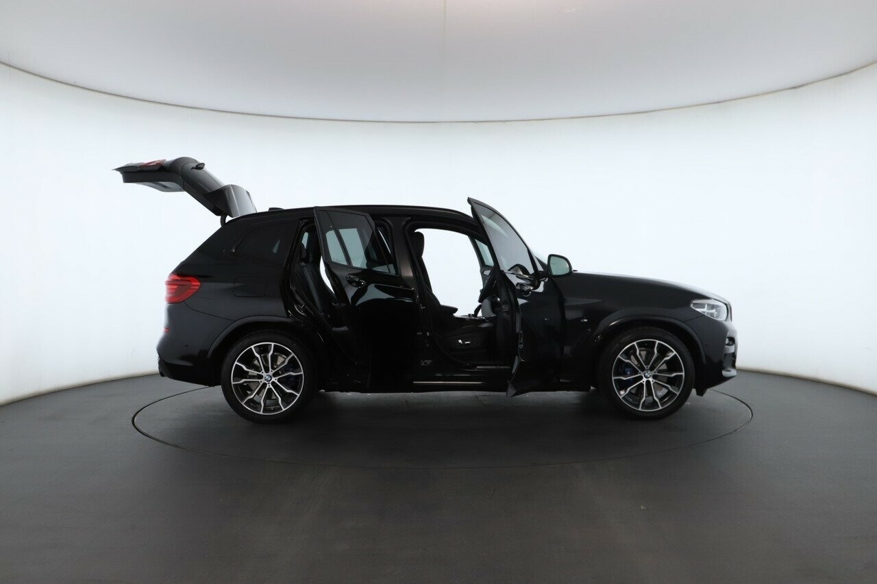 BMW X3 image 2