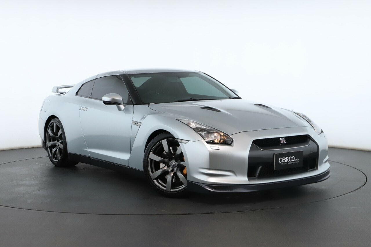 Nissan Gt-r image 1