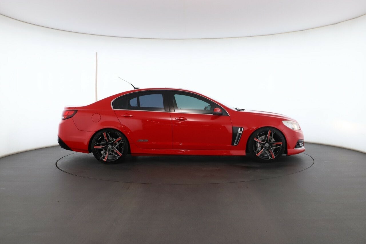 Holden Commodore image 3