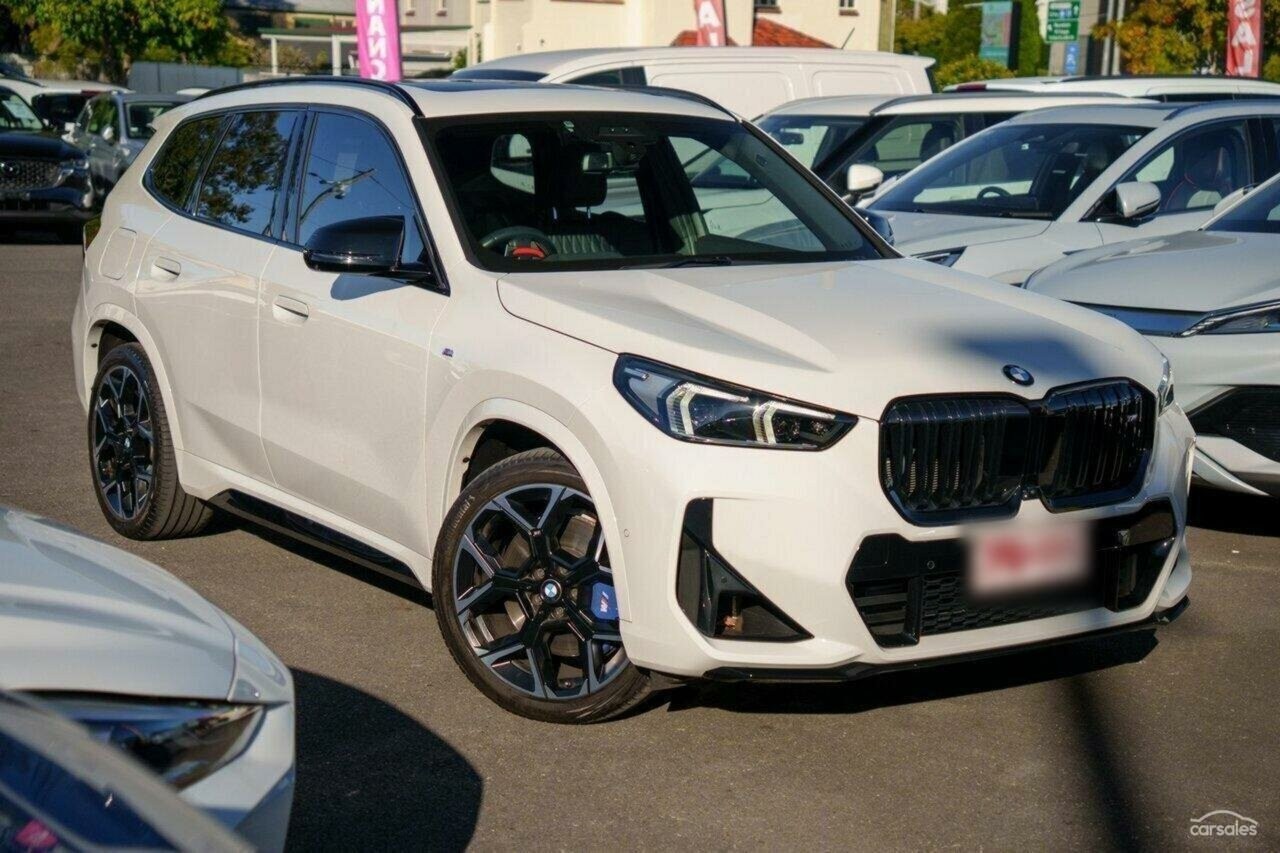 BMW X1 image 1