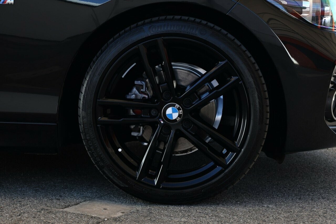 BMW 1 Series image 3