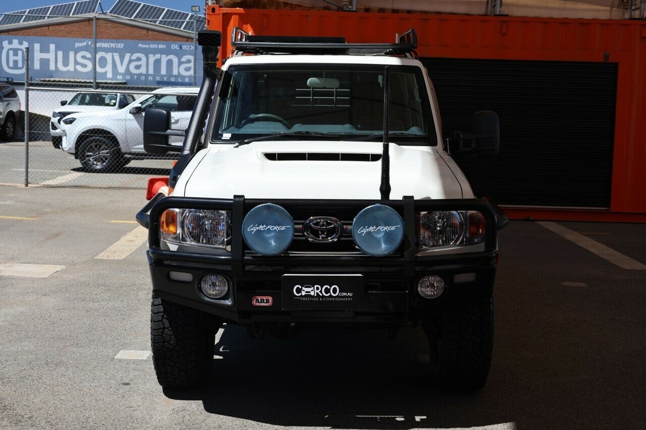 Toyota Landcruiser image 4