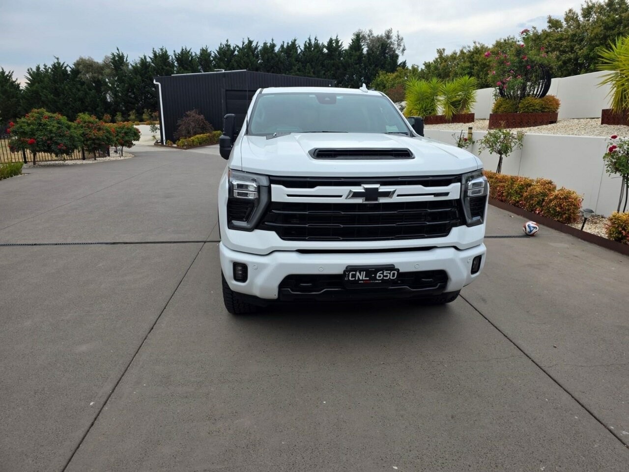 Chevrolet Silverado Hd image 2
