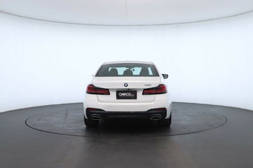 https://vehicle-cdn.autoleague.cloud/31025_61036216_13.jpg