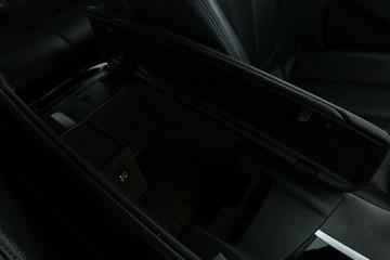 https://vehicle-cdn.autoleague.cloud/31025_61036216_30.jpg