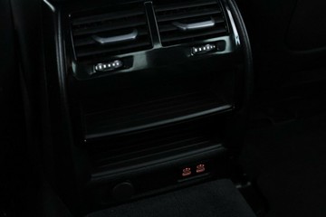 https://vehicle-cdn.autoleague.cloud/31025_61036216_34.jpg