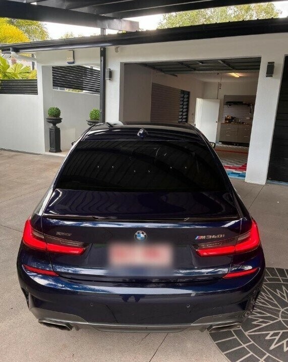 BMW 3 Series image 3