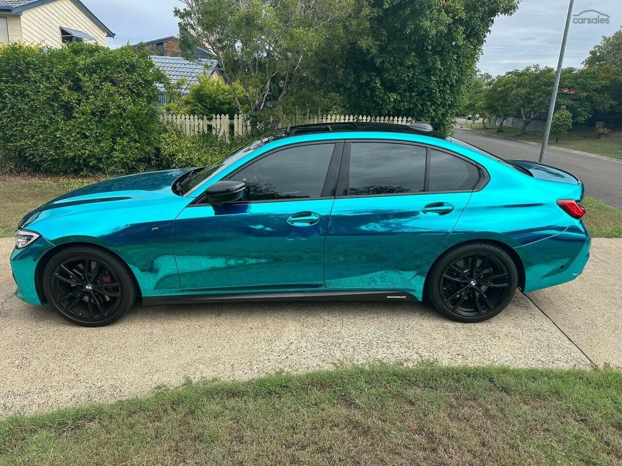 BMW 3 Series image 2