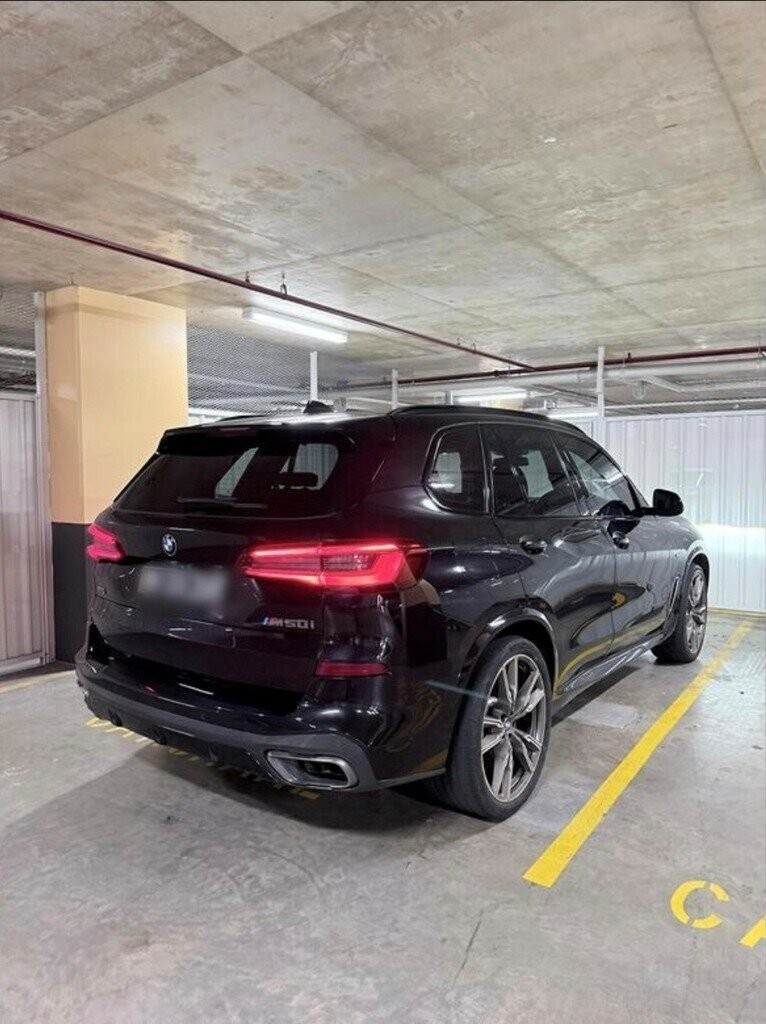 BMW X5 image 4