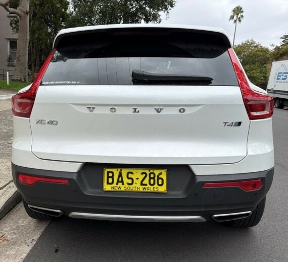 Volvo Xc40 image 3