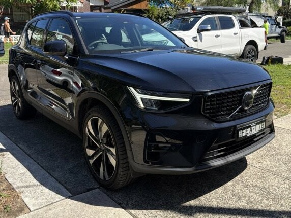 Volvo Xc40 image 1