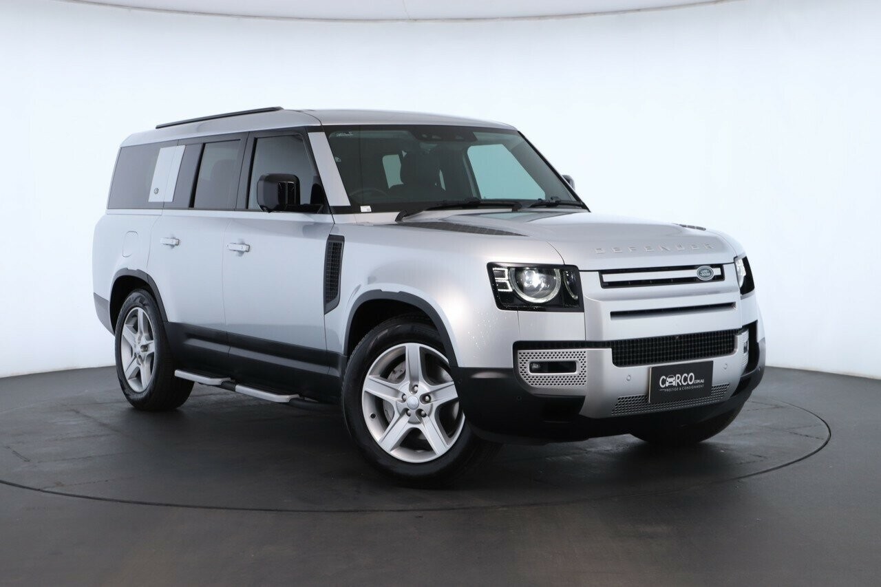 Land Rover Defender image 1