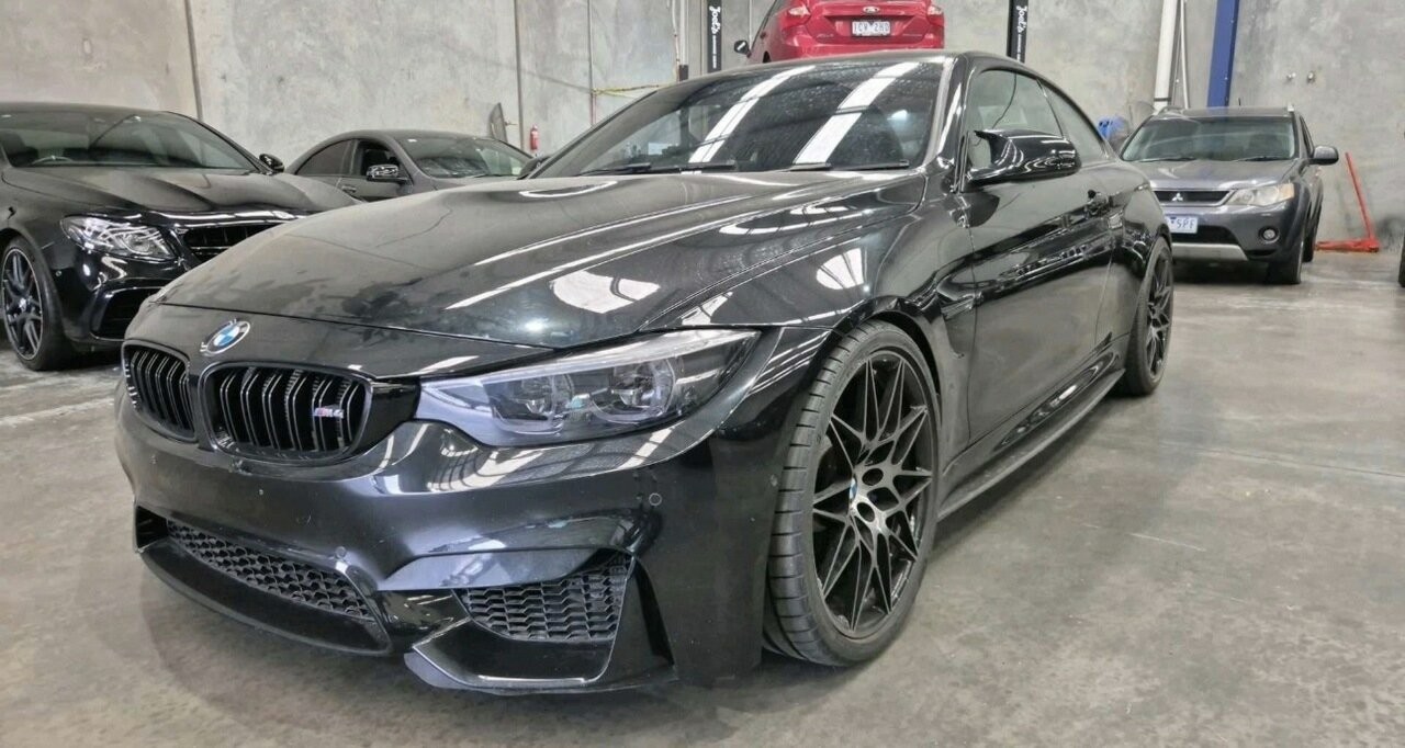 BMW M4 image 2