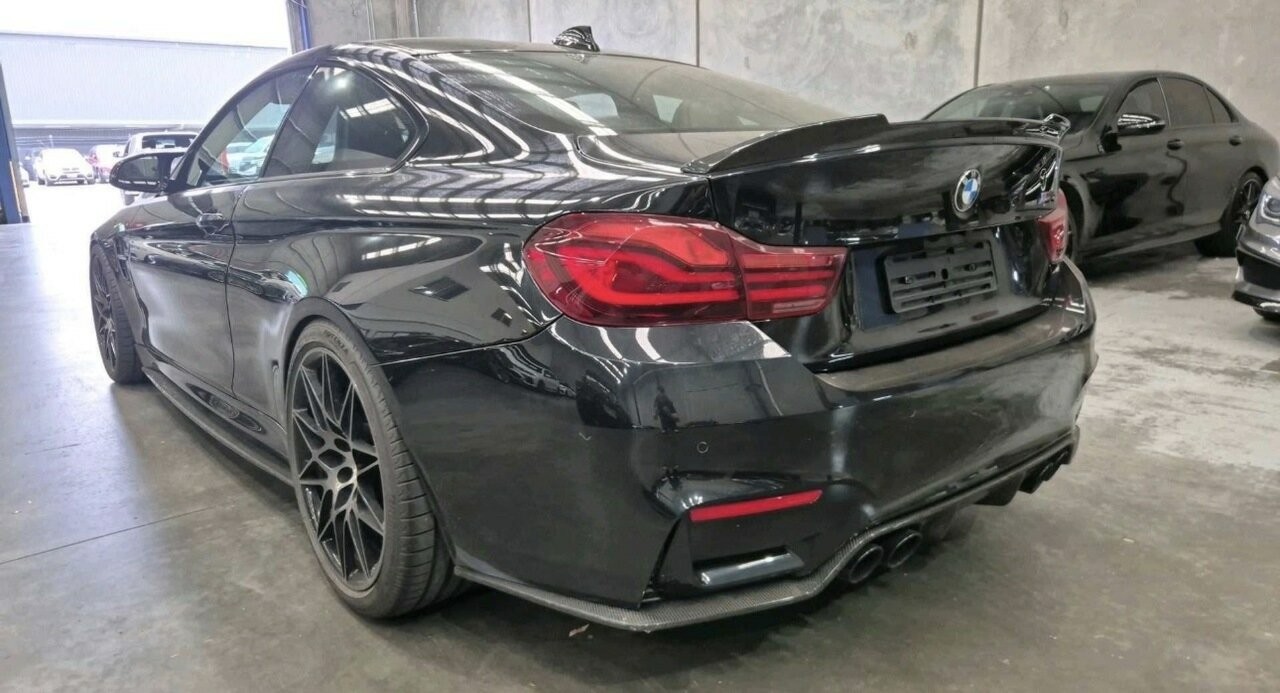 BMW M4 image 3