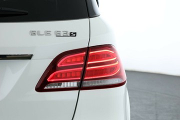 https://vehicle-cdn.autoleague.cloud/31025_61037160_15.jpg