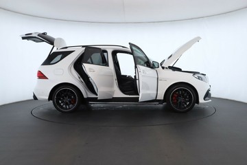 https://vehicle-cdn.autoleague.cloud/31025_61037160_2.jpg